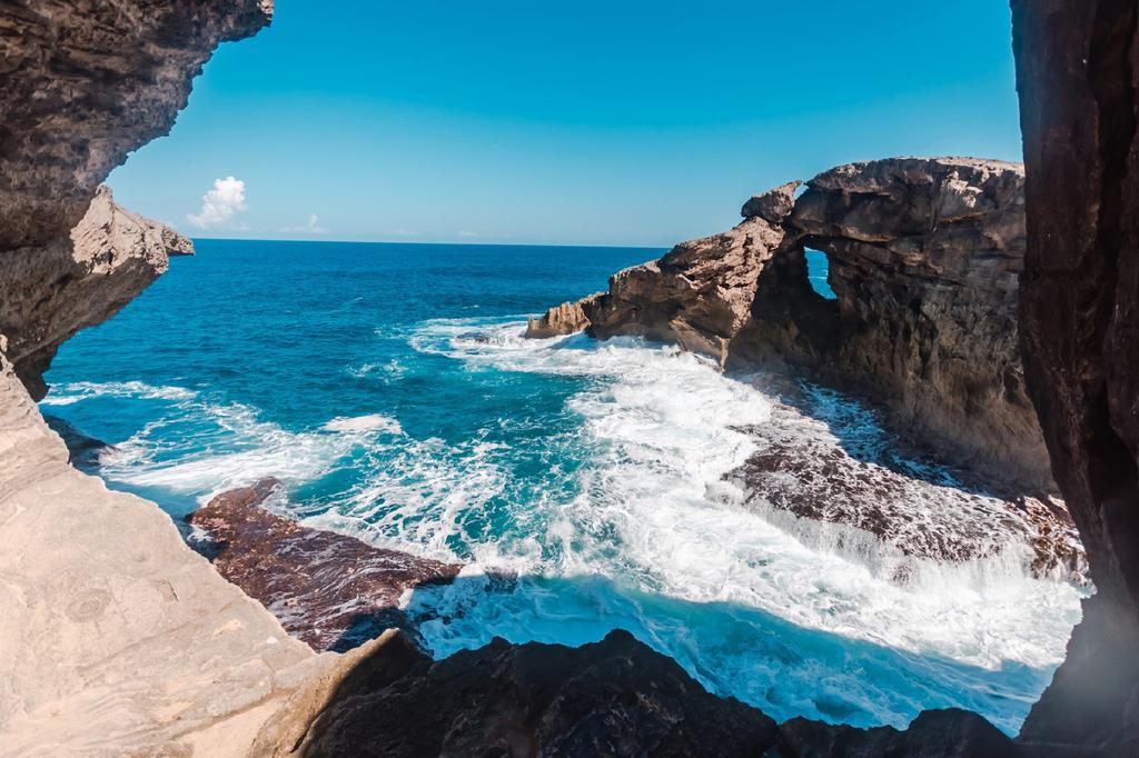 Ventana Al Atlantico At Arecibo 681 Ocean Drive Lägenhet Islote Exteriör bild