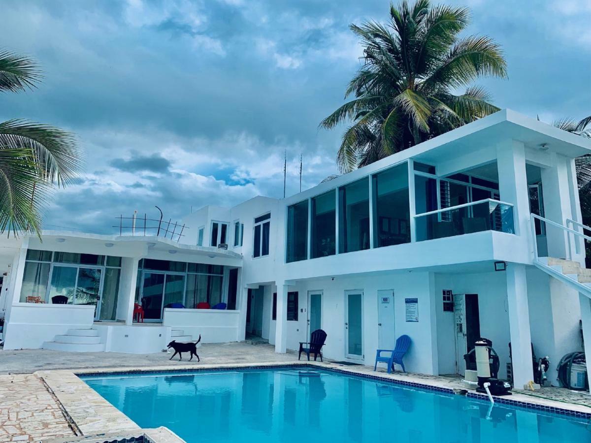Ventana Al Atlantico At Arecibo 681 Ocean Drive Lägenhet Islote Exteriör bild